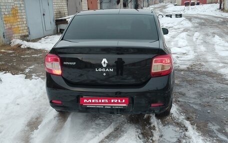 Renault Logan II, 2015 год, 590 000 рублей, 2 фотография