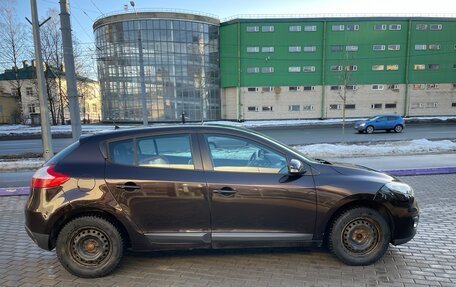 Renault Megane III, 2014 год, 930 000 рублей, 2 фотография