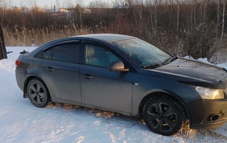 Chevrolet Cruze II, 2011 год, 520 000 рублей, 2 фотография