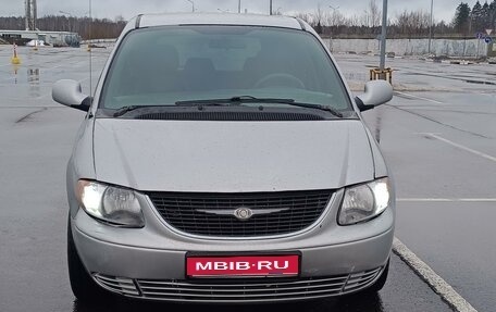 Chrysler Voyager IV, 2002 год, 435 000 рублей, 1 фотография