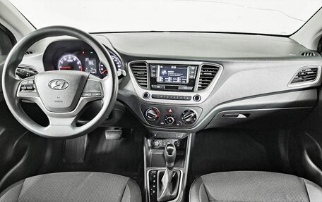 Hyundai Solaris II рестайлинг, 2018 год, 1 199 000 рублей, 17 фотография