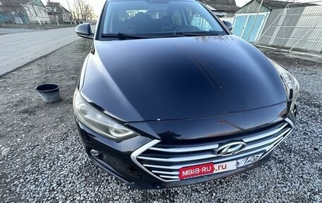 Hyundai Elantra VI рестайлинг, 2016 год, 1 100 000 рублей, 6 фотография