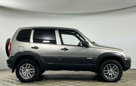 Chevrolet Niva I рестайлинг, 2015 год, 799 000 рублей, 4 фотография