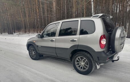 Chevrolet Niva I рестайлинг, 2009 год, 550 000 рублей, 6 фотография