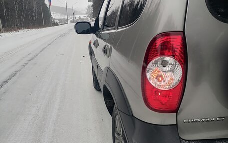 Chevrolet Niva I рестайлинг, 2009 год, 550 000 рублей, 12 фотография