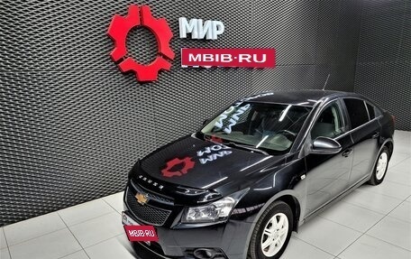 Chevrolet Cruze II, 2010 год, 700 000 рублей, 8 фотография