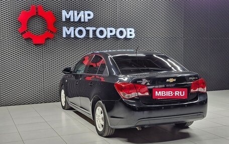 Chevrolet Cruze II, 2010 год, 700 000 рублей, 10 фотография