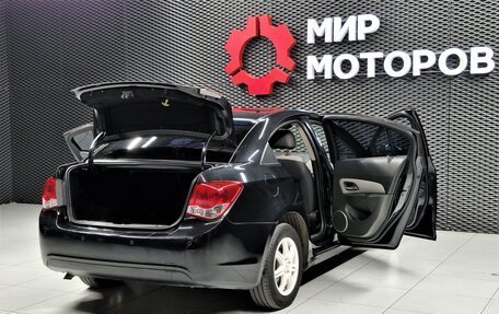 Chevrolet Cruze II, 2010 год, 700 000 рублей, 15 фотография