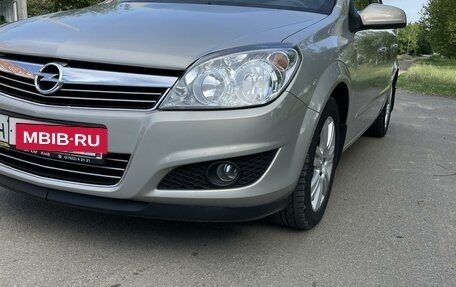 Opel Astra H, 2008 год, 1 000 000 рублей, 4 фотография