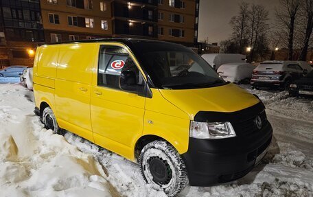 Volkswagen Transporter T5 рестайлинг, 2008 год, 940 000 рублей, 1 фотография