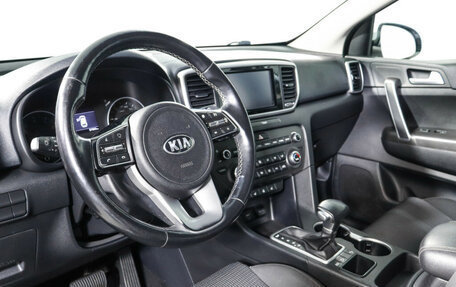 KIA Sportage IV рестайлинг, 2019 год, 2 390 000 рублей, 14 фотография