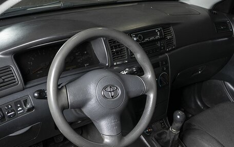 Toyota Corolla, 2004 год, 550 000 рублей, 3 фотография