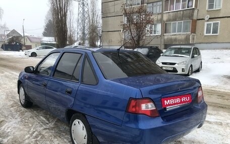 Daewoo Nexia I рестайлинг, 2011 год, 270 000 рублей, 6 фотография