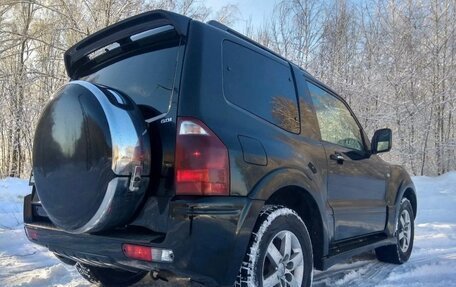 Mitsubishi Pajero III рестайлинг, 2005 год, 1 300 000 рублей, 3 фотография