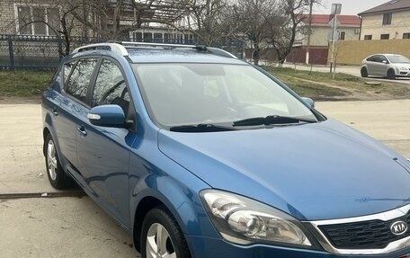 KIA cee'd I рестайлинг, 2010 год, 800 000 рублей, 3 фотография