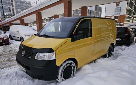 Volkswagen Transporter T5 рестайлинг, 2008 год, 940 000 рублей, 2 фотография