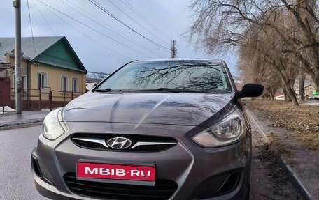 Hyundai Solaris II рестайлинг, 2011 год, 970 000 рублей, 1 фотография