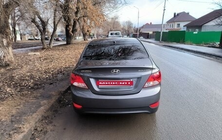 Hyundai Solaris II рестайлинг, 2011 год, 970 000 рублей, 5 фотография