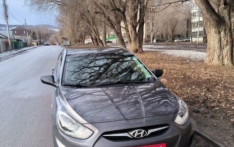 Hyundai Solaris II рестайлинг, 2011 год, 970 000 рублей, 2 фотография