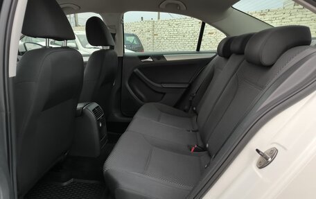 Volkswagen Jetta VI, 2012 год, 1 099 000 рублей, 11 фотография