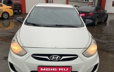 Hyundai Solaris II рестайлинг, 2014 год, 720 000 рублей, 1 фотография