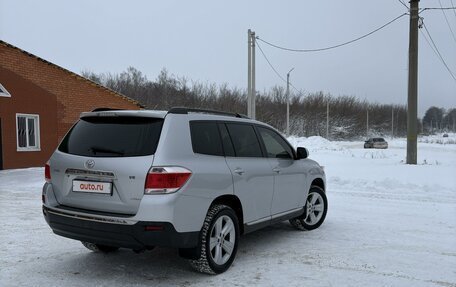 Toyota Highlander III, 2013 год, 2 800 000 рублей, 4 фотография