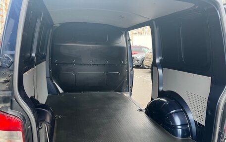 Volkswagen Transporter T5 рестайлинг, 2013 год, 2 500 000 рублей, 14 фотография