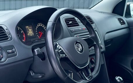 Volkswagen Polo VI (EU Market), 2015 год, 1 099 000 рублей, 14 фотография