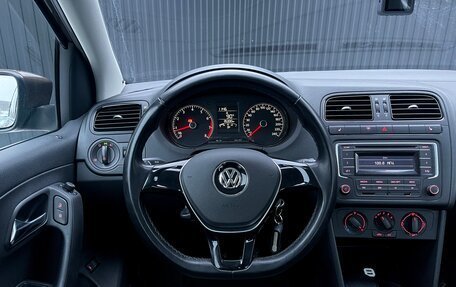 Volkswagen Polo VI (EU Market), 2015 год, 1 099 000 рублей, 17 фотография