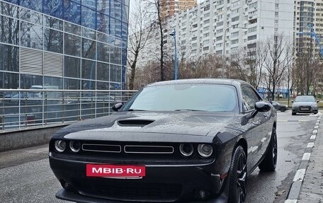 Dodge Challenger III рестайлинг 2, 2020 год, 7 800 000 рублей, 7 фотография