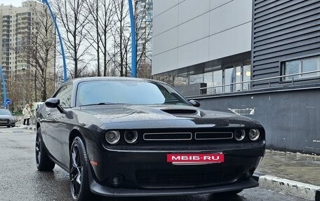 Dodge Challenger III рестайлинг 2, 2020 год, 7 800 000 рублей, 11 фотография