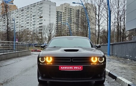 Dodge Challenger III рестайлинг 2, 2020 год, 7 800 000 рублей, 15 фотография