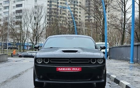 Dodge Challenger III рестайлинг 2, 2020 год, 7 800 000 рублей, 27 фотография