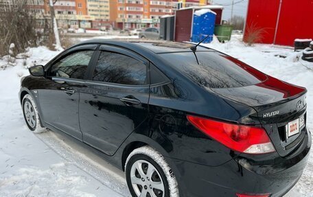 Hyundai Solaris II рестайлинг, 2012 год, 885 000 рублей, 5 фотография