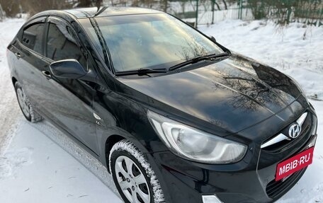 Hyundai Solaris II рестайлинг, 2012 год, 885 000 рублей, 2 фотография