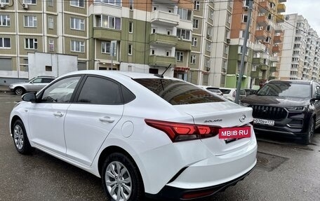 Hyundai Solaris II рестайлинг, 2021 год, 1 500 000 рублей, 5 фотография