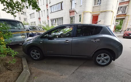 Nissan Leaf I, 2014 год, 1 050 000 рублей, 3 фотография