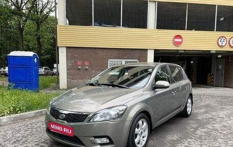 KIA cee'd I рестайлинг, 2010 год, 675 000 рублей, 1 фотография