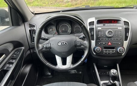 KIA cee'd I рестайлинг, 2010 год, 675 000 рублей, 3 фотография