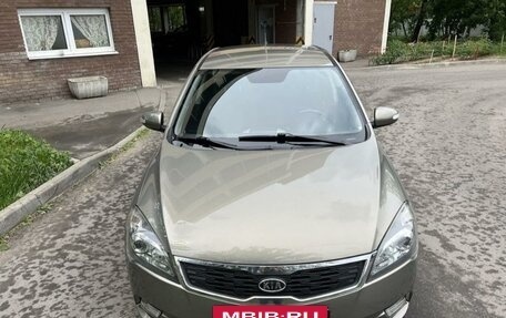 KIA cee'd I рестайлинг, 2010 год, 675 000 рублей, 6 фотография