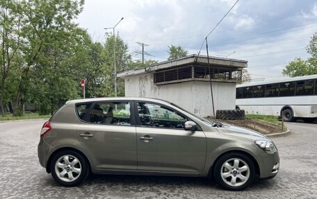 KIA cee'd I рестайлинг, 2010 год, 675 000 рублей, 17 фотография