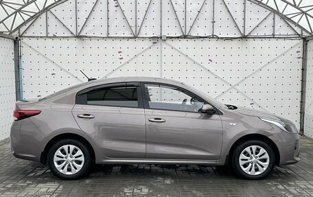 KIA Rio IV, 2018 год, 1 295 000 рублей, 9 фотография