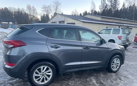 Hyundai Tucson III, 2017 год, 2 000 000 рублей, 2 фотография