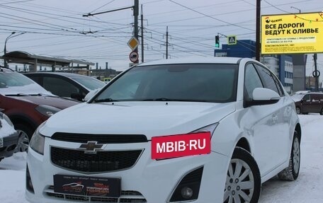 Chevrolet Cruze II, 2014 год, 779 990 рублей, 3 фотография