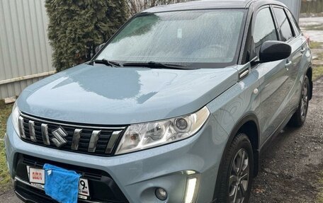 Suzuki Vitara II рестайлинг, 2019 год, 2 240 000 рублей, 2 фотография