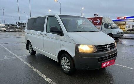 Volkswagen Transporter T5 рестайлинг, 2012 год, 2 050 000 рублей, 3 фотография