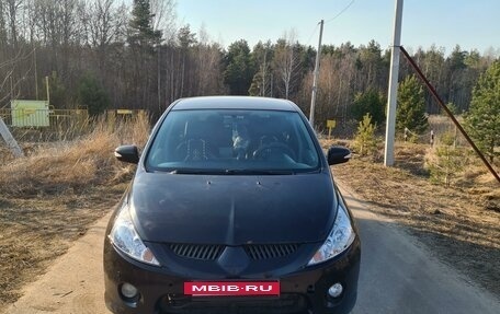 Mitsubishi Grandis, 2006 год, 700 000 рублей, 21 фотография