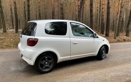 Toyota Vitz, 2001 год, 2 фотография