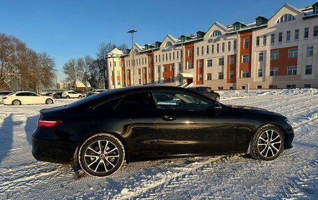 Mercedes-Benz E-Класс, 2018 год, 4 500 000 рублей, 5 фотография