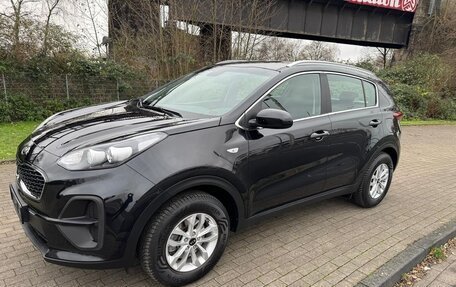 KIA Sportage IV рестайлинг, 2022 год, 2 550 000 рублей, 2 фотография